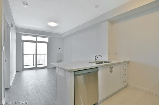 Property Photo:  125 Shoreview Place 426  ON L8E 0K3 