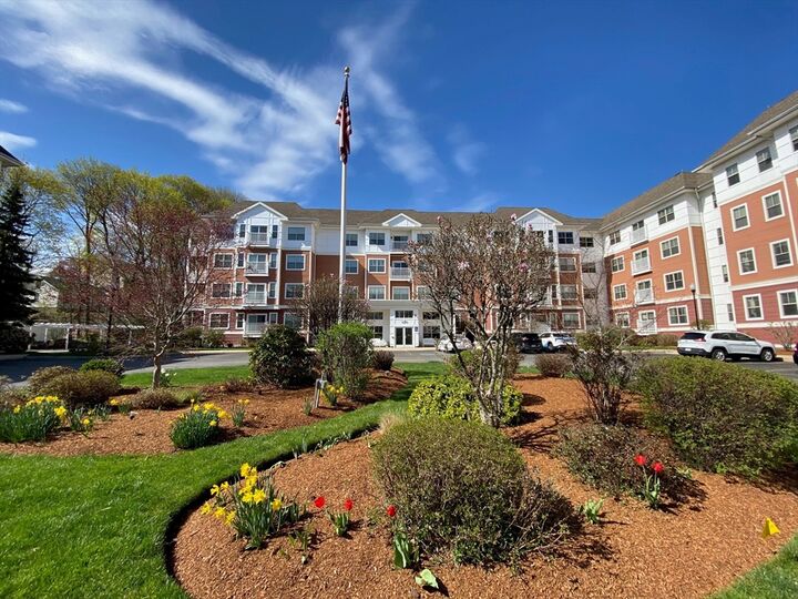 Property Photo:  250 Main Street 204  MA 01749 