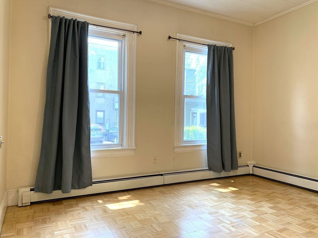 Property Photo:  12 Evergreen Sq 1  MA 02143 