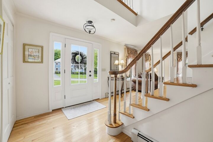 Property Photo:  44 Park St  MA 01545 
