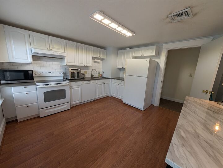 Property Photo:  144 E Main 2  MA 01581 
