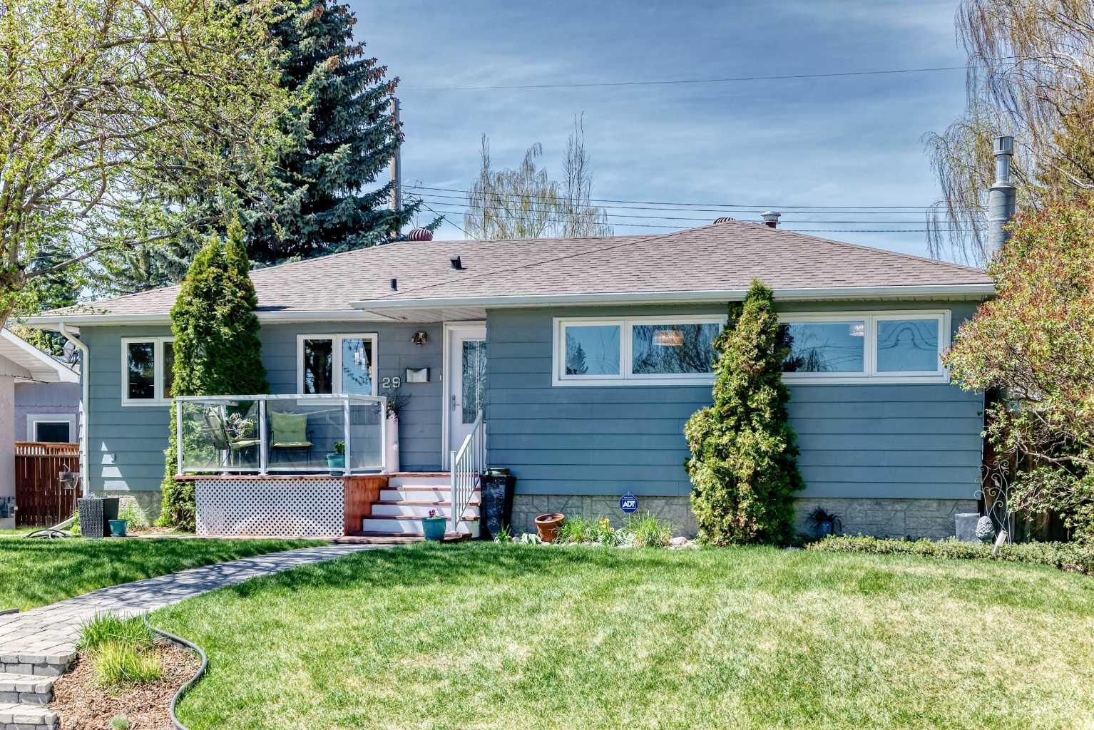 Property Photo: 29 Chisholm Crescent NW AB T2L 0Y9