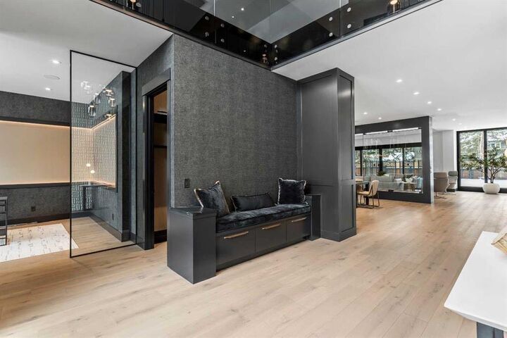 Property Photo: 1016 Beverley Boulevard SW AB T2V 2C5