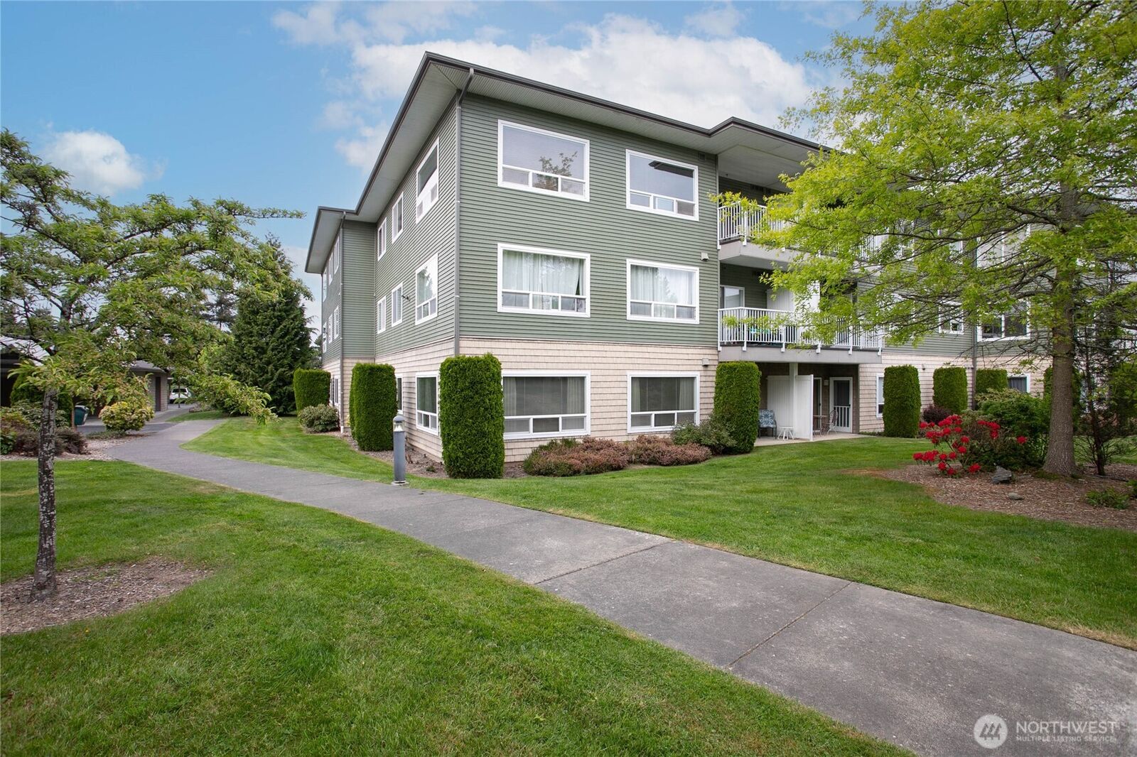 Property Photo:  508  Darby Drive 115  WA 98226 