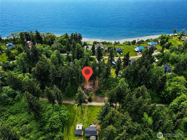 Property Photo:  97  B Port Gardner Drive  WA 98206 
