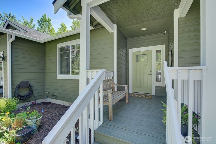 Property Photo:  16716  24th Street SE  WA 98290 