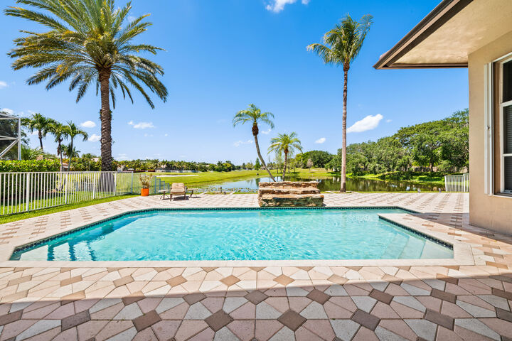 Property Photo:  8027 N Savannah Circle  FL 33328 