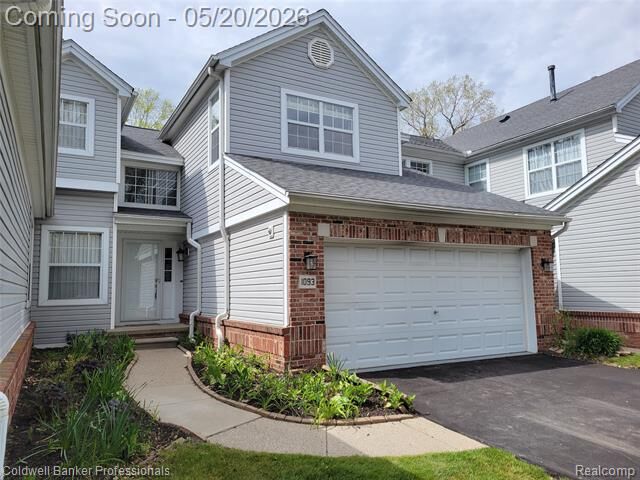 Property Photo:  1093 Fairways Boulevard  MI 48085 
