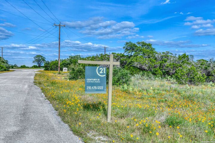 Property Photo:  254 County Road 2751  TX 78056 