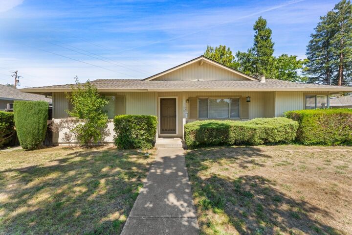 Property Photo:  106 Verde Court  CA 95032 