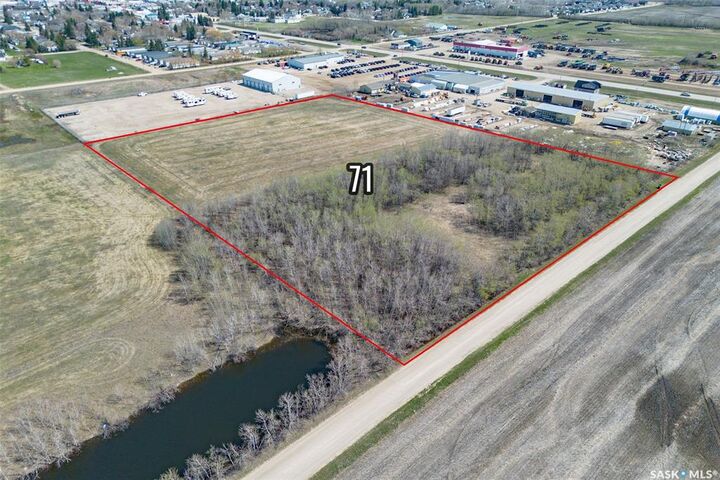 Photo de la propriété:  Blk 71 1st Avenue S  SK S0K 2A0 