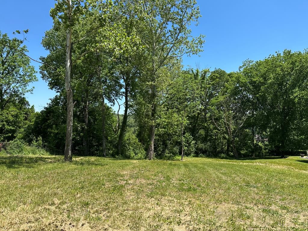 Property Photo:  162 Applewood Drive  OH 45601 