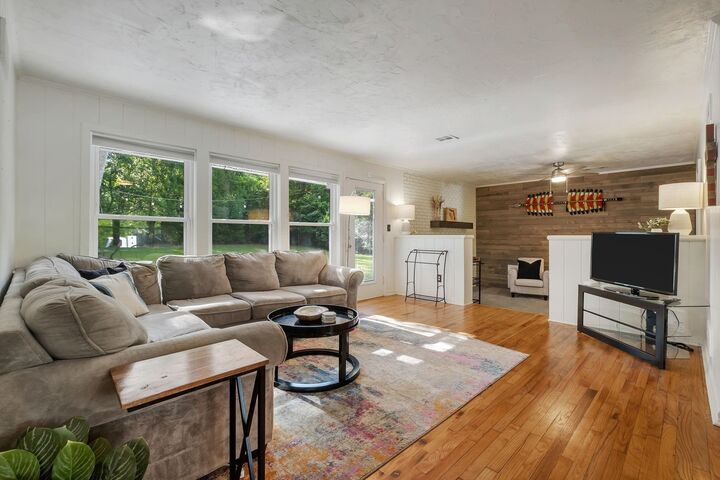 Property Photo:  2351 Amelia Circle  FL 32304 
