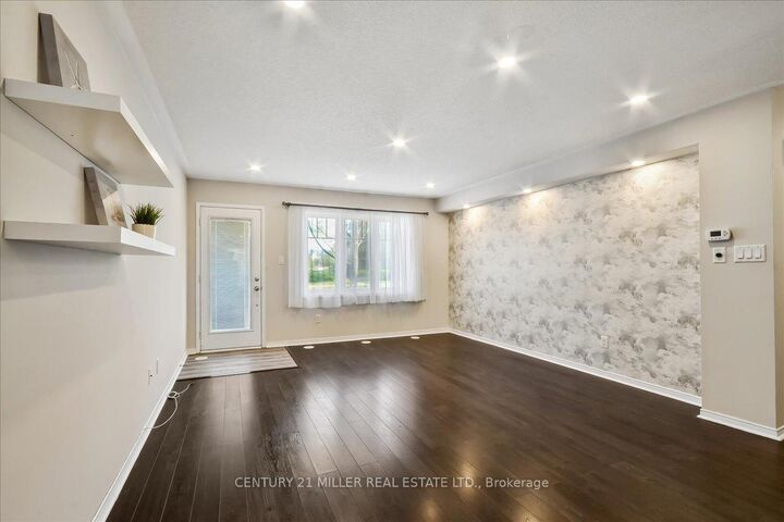 Property Photo:  3100 Thomas Street 7  ON L5M 0T2 