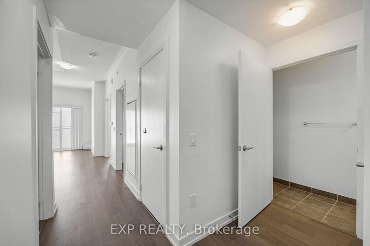 Property Photo: 555 William Graham Drive 115 ON L4G 7C4