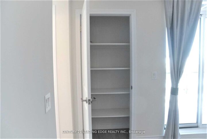 Property Photo: 2375 Bronte Road W 305 ON L6M 1P5