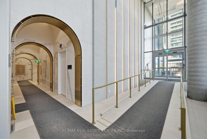 Property Photo: 1000 Portage Parkway 3603 ON L4K 0L1