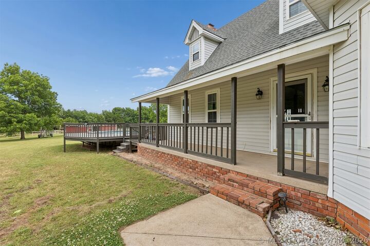 Property Photo:  2700 W Dickinson  OK 74023 