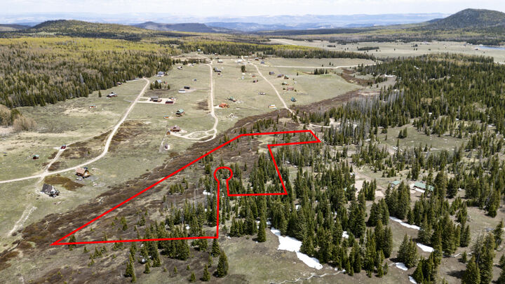 Property Photo:  1913 E 2175 S  UT 84719 