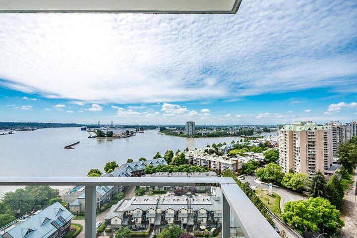 Property Photo:  988 Quayside Drive 1811  BC V3M 0L5 