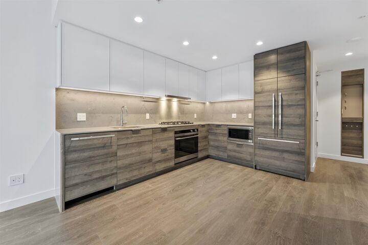 Property Photo:  1045 Austin Avenue 501  BC V3K 0G9 