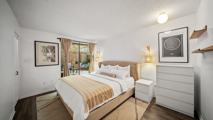 Property Photo:  5340 Hastings Street 214  BC V5B 1R1 