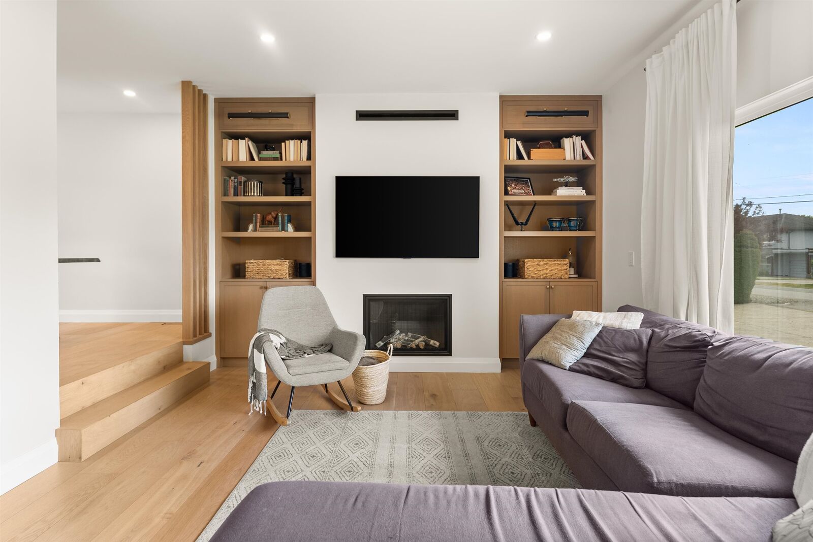Property Photo:  4894 58 Street  BC V4K 3H5 
