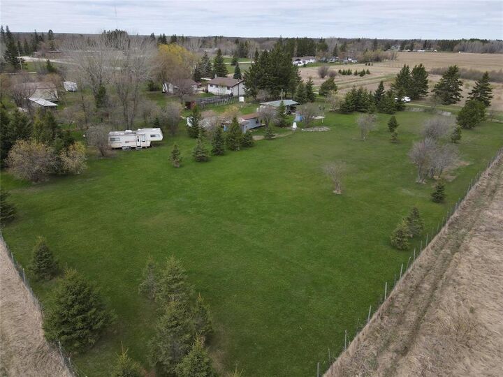 Property Photo:  88 Canham Avenue  MB R0A 1Z0 