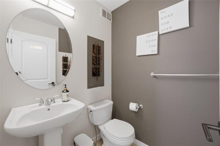 Property Photo: 113 Wapta Crescent MB R3X 0P1