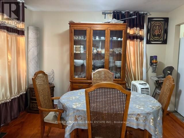 Property Photo:  803 Merivale Road  ON K1Z 5Z5 