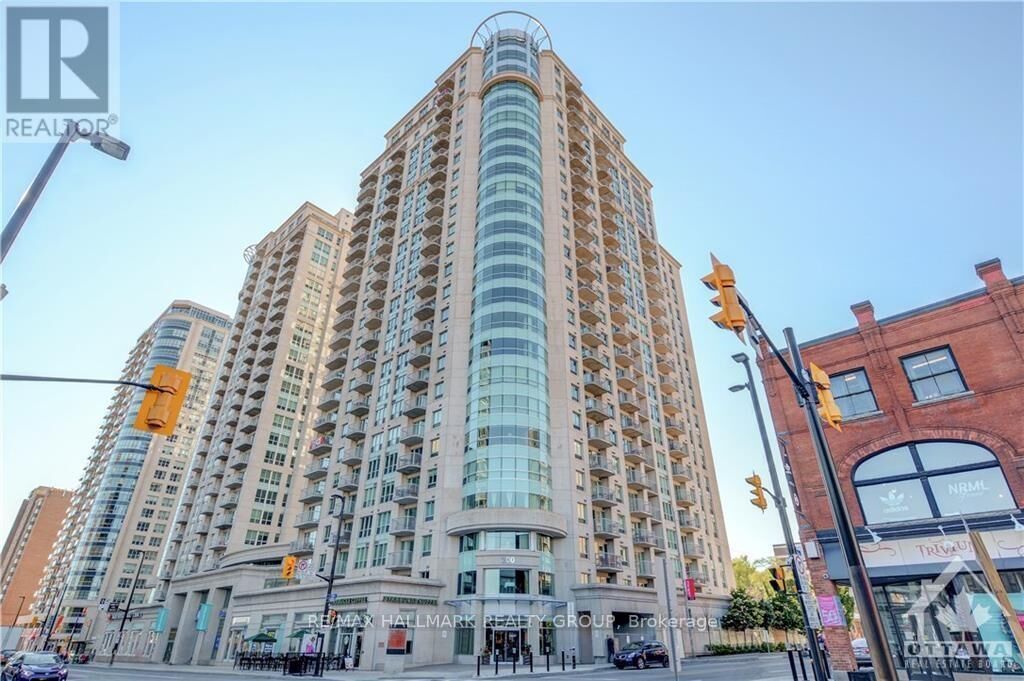 Property Photo:  200 Rideau Street 1808  ON K1N 5Y1 