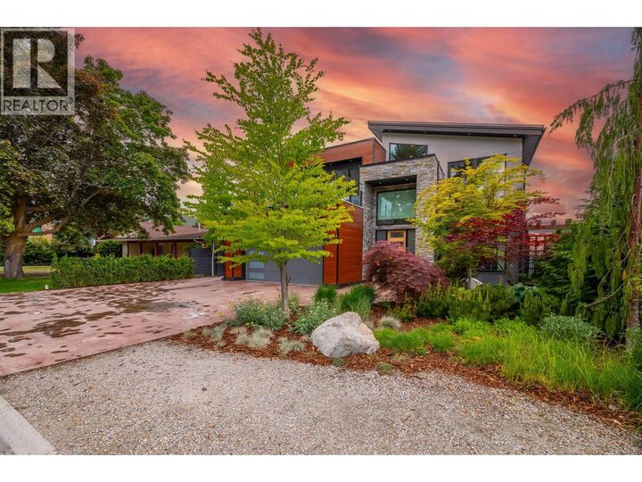 Property Photo:  5212 Woods Avenue  BC V0H 1Z9 