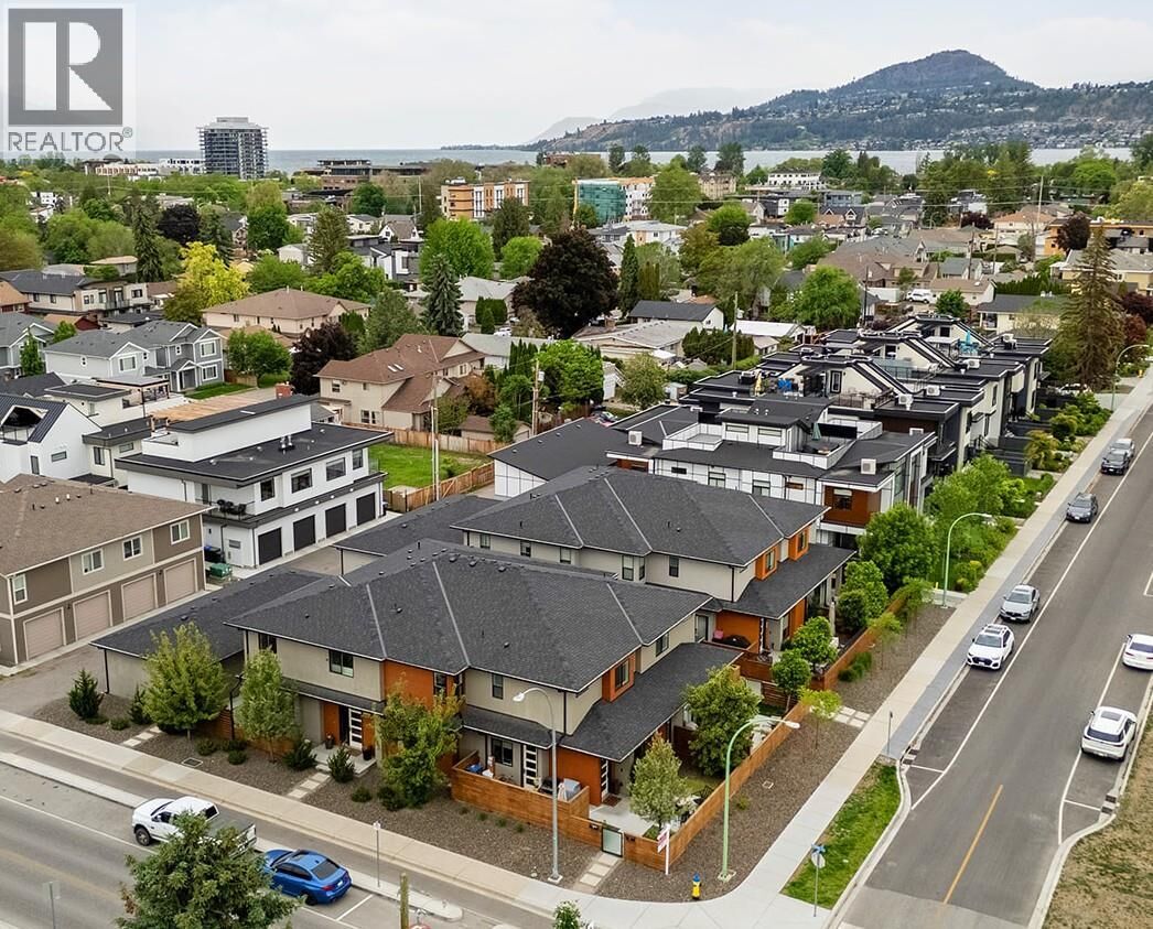 Property Photo:  887 Morrison Avenue 4  BC V1Y 5E6 