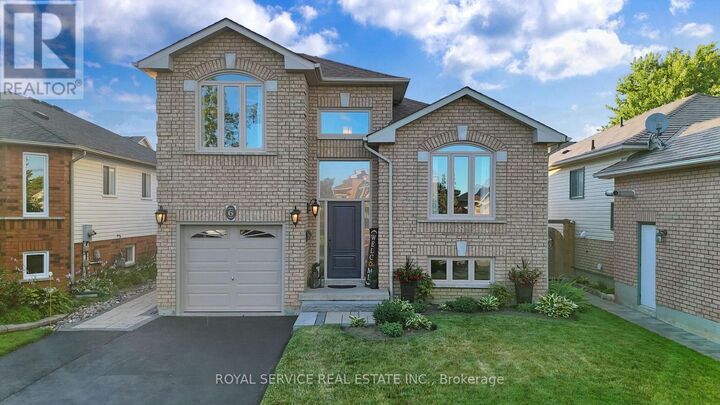 Property Photo: 6 Goodwin Avenue ON L1C 4Z4