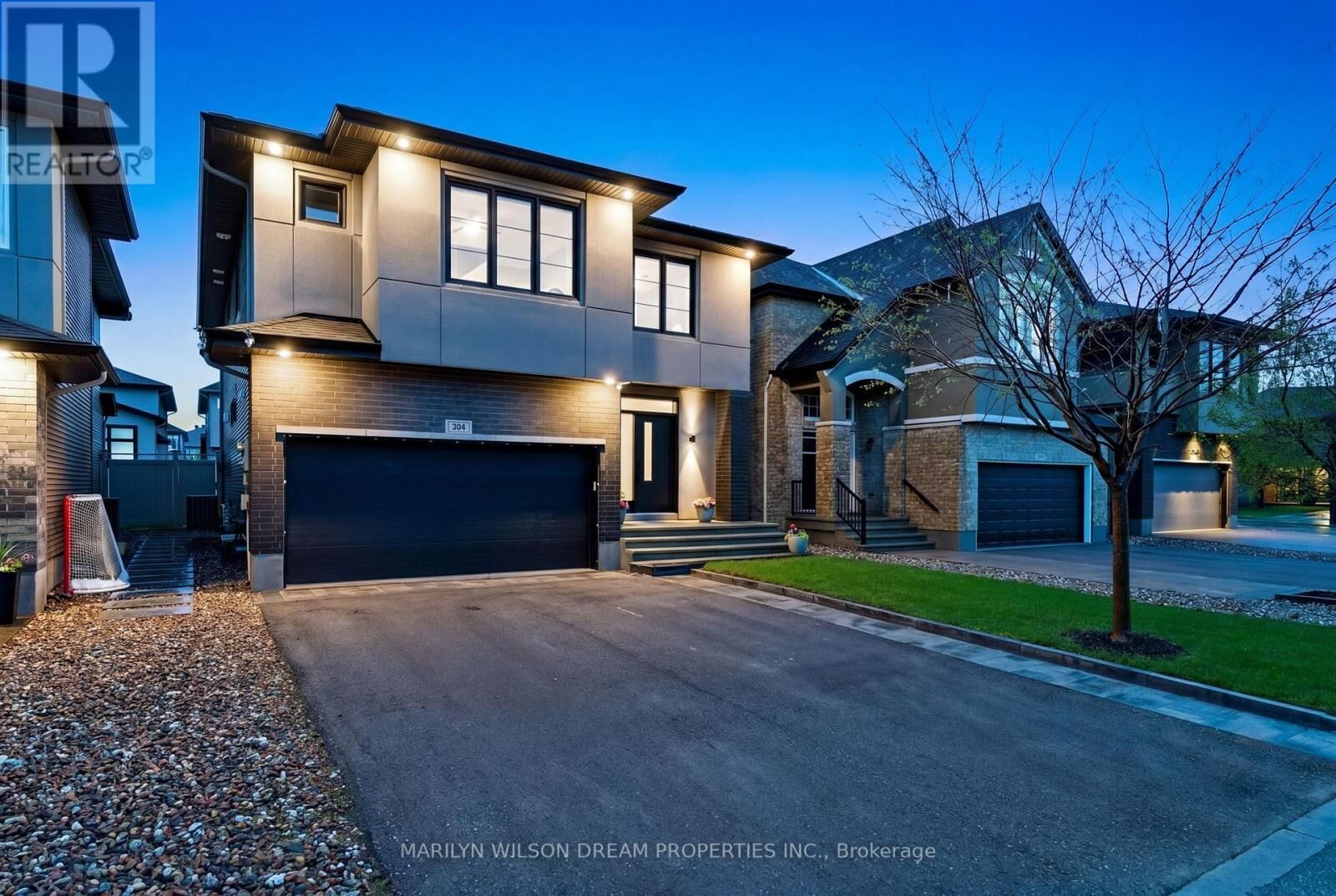 Property Photo:  304 Andalusian Crescent  ON K2V 0C2 