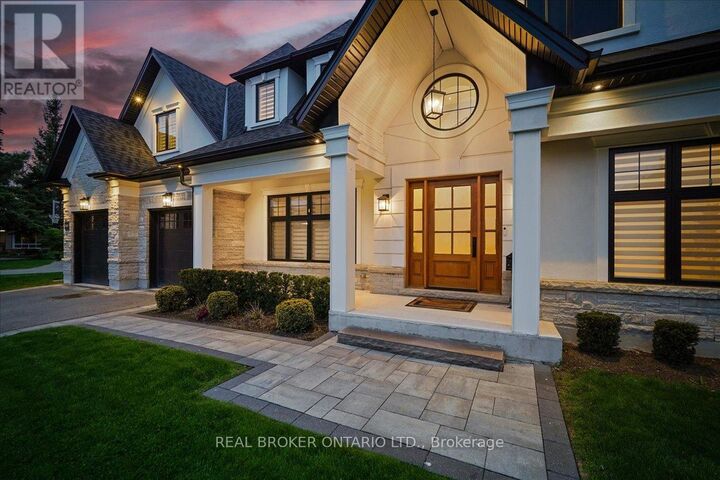 Property Photo:  1445 Skyline Drive  ON L5E 2W3 