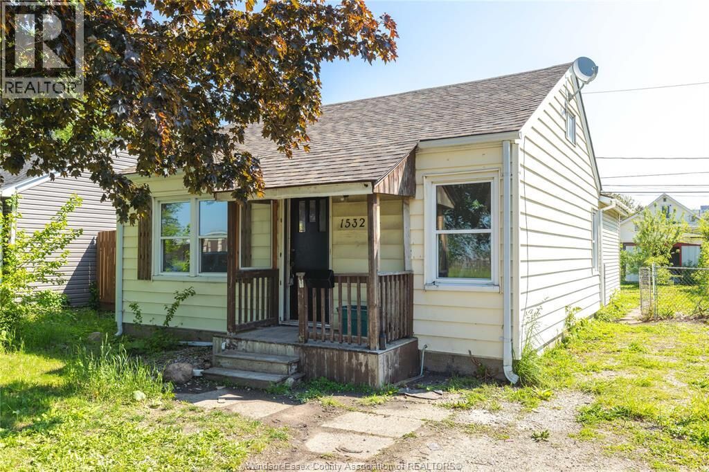 Property Photo: 1532 Janette ON N9A 4Z0