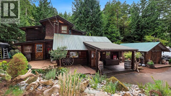 Property Photo: 604 Waugh Road BC V0N 2J1