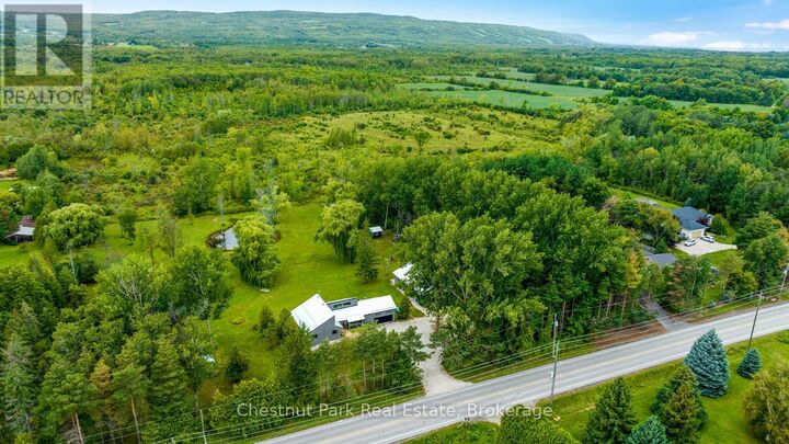 Property Photo: 2890 Nottawasaga Conc 10 North ON L9Y 3Y9