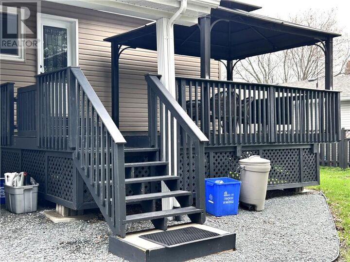 Property Photo:  3840 Harold Crescent  ON P3N 1J2 