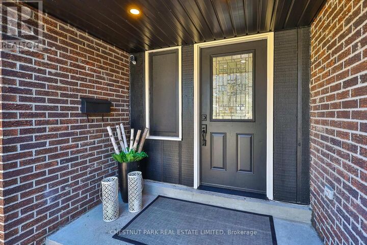 Property Photo:  54 Loganberry Crescent  ON M2H 3H1 