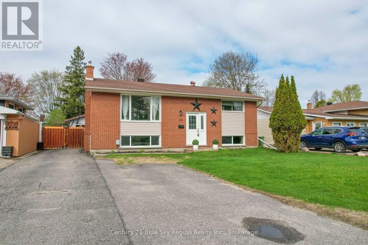 Property Photo: 19 Marshall Park Drive ON P1A 2N8