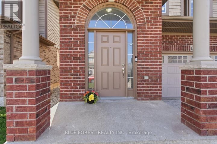 Property Photo: 1408 Devos Drive ON N5X 4L1