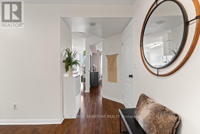 Property Photo:  1150 Parkwest Place 207  ON L5E 3K4 
