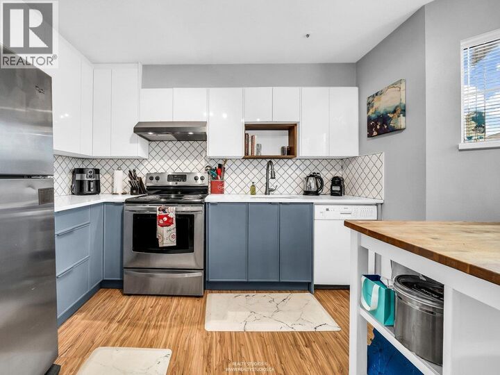 Property Photo: 12188 Harris Road 1 BC V3Y 2N3