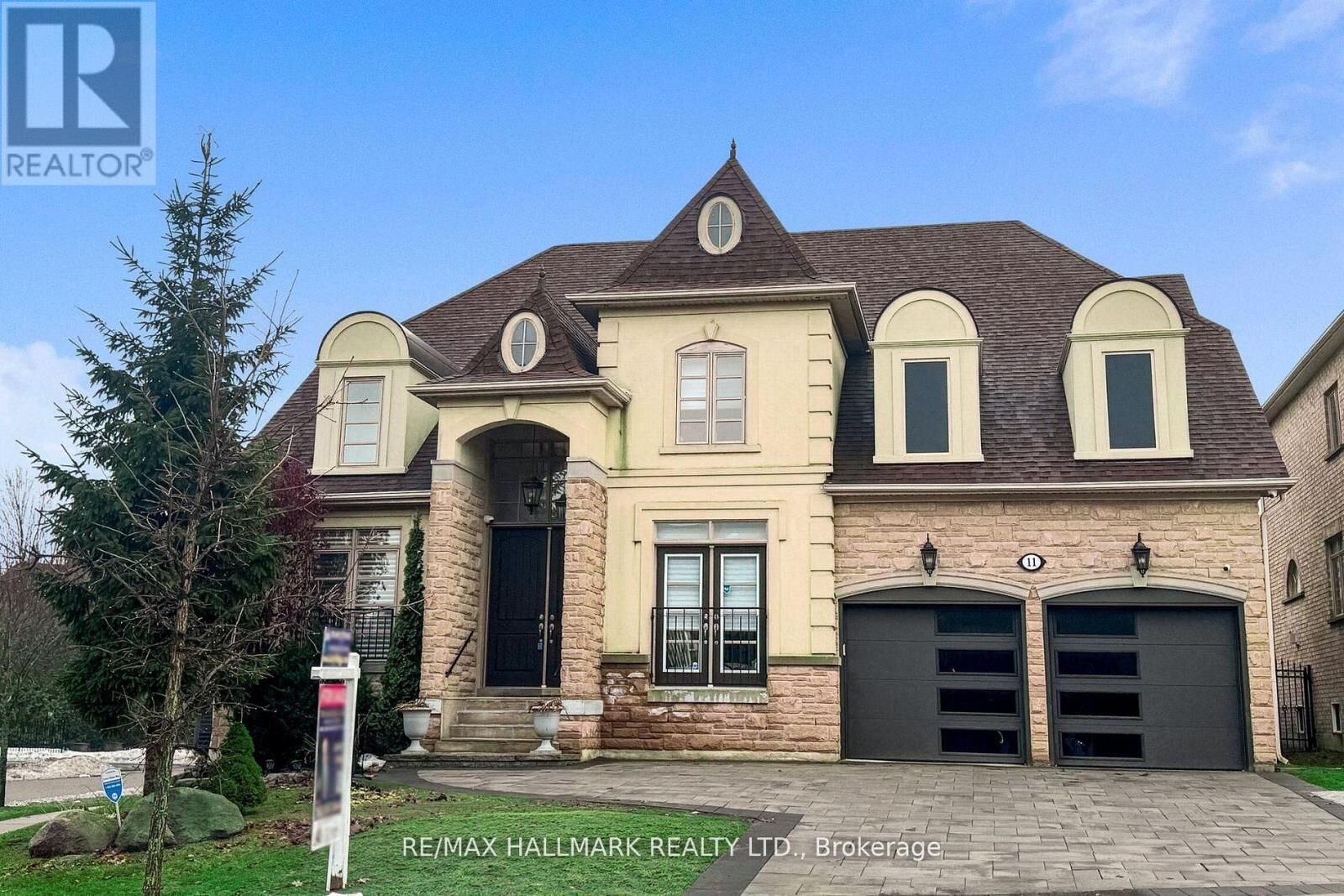 Property Photo:  11 Pagean Drive  ON L4E 4R7 