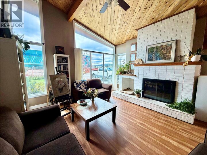 Property Photo: 924 112 Avenue BC V1G 2Y3