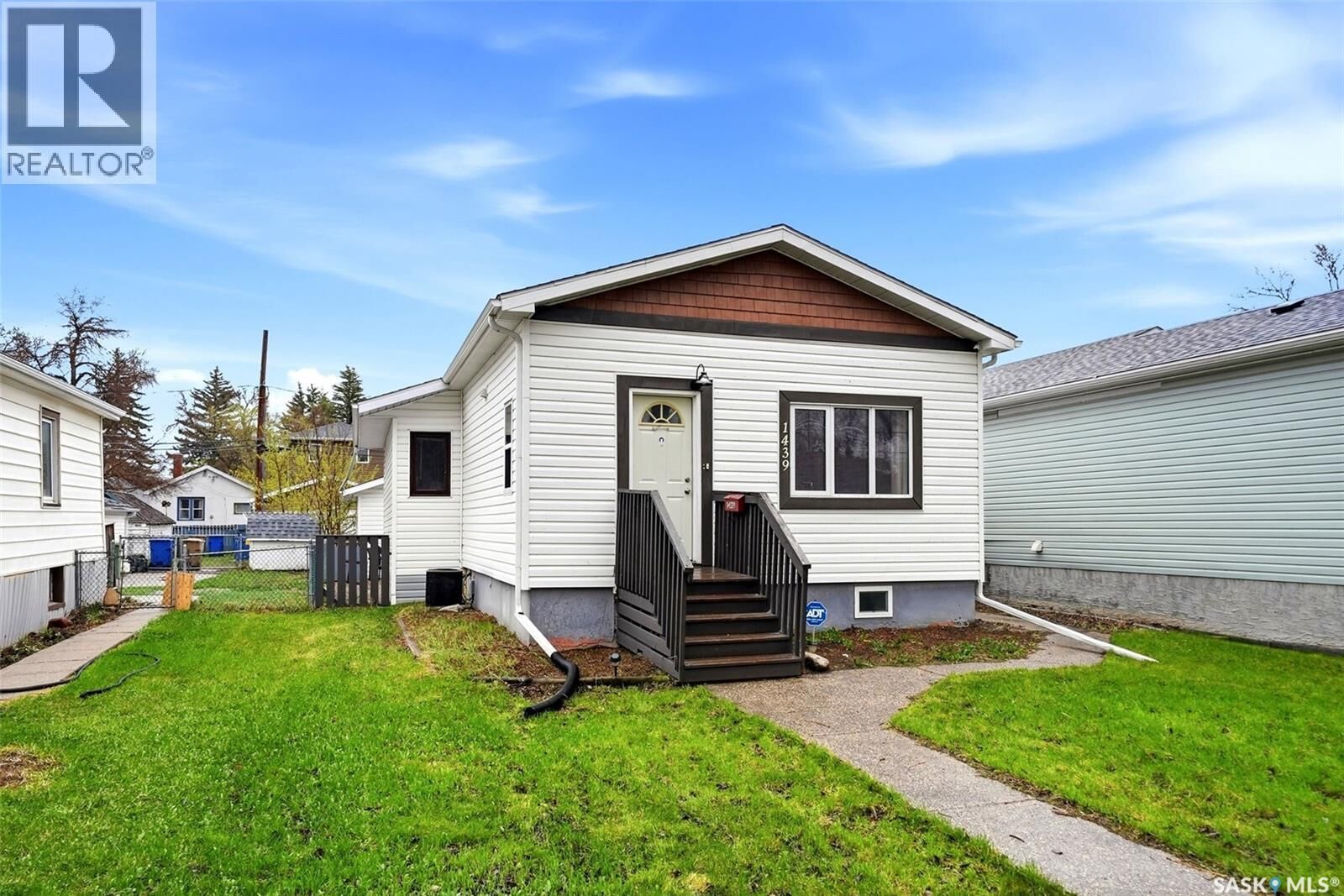 Property Photo: 1439 Forget Street SK S4T 4Y4