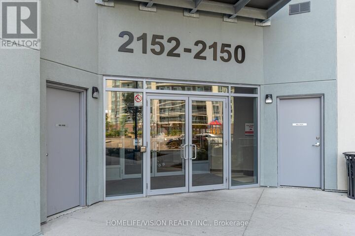 Property Photo:  2152 Lawrence Avenue East 804  ON M1R 0B5 