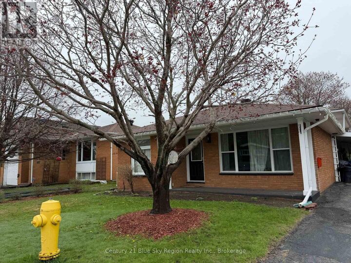 Property Photo: 14 Marshall Park Drive ON P1A 3L1
